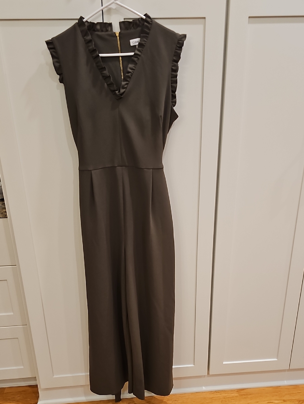 Calvin Klein Olive Green Ruffle V-Neck Sleeveless Jumpsuit With Belt Size 16